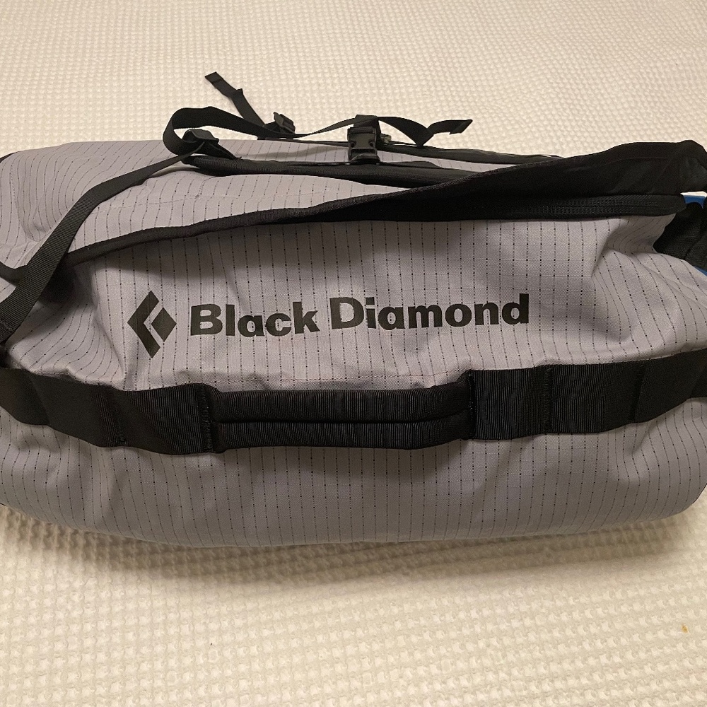 Black Diamond Stonehauler 60L travel duffel, with backpack straps, new with tags